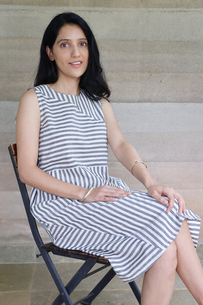 Striped Sleeveless Boat Neck Dress in Off White and Black