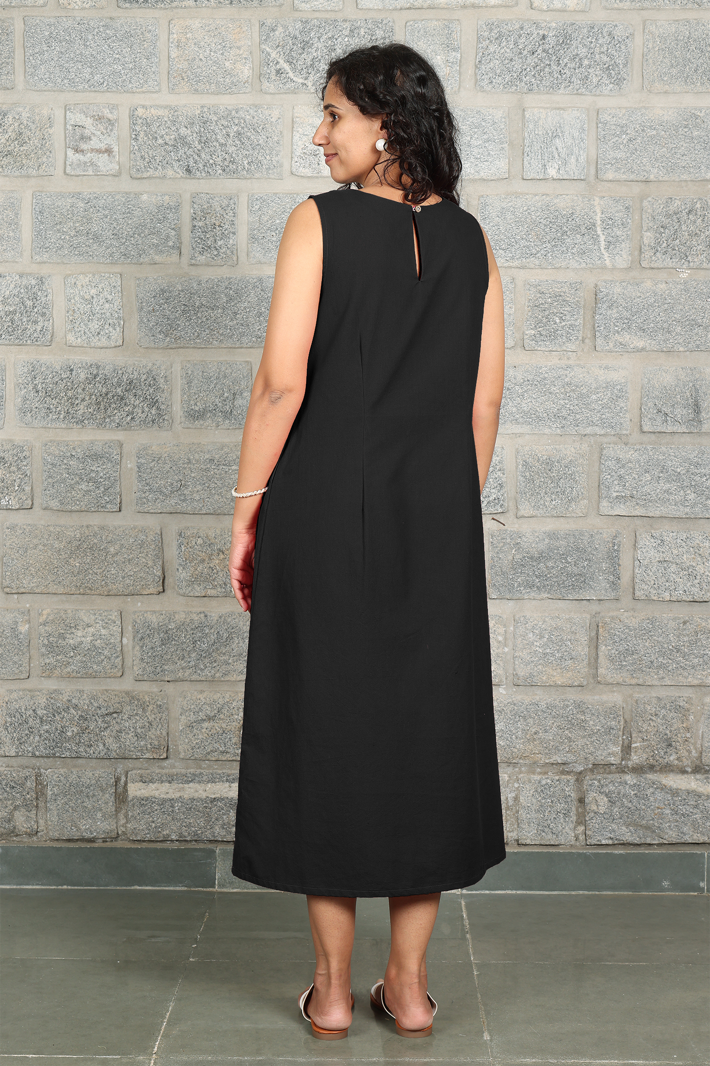 Black Sleeveless Maxi Dress
