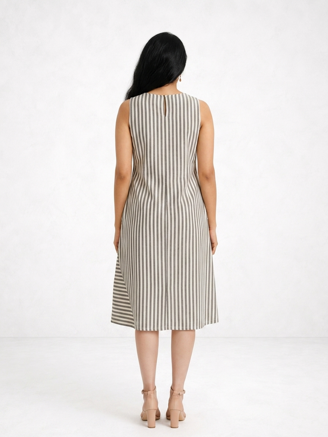 Striped Sleeveless Boat Neck Dress in Off White and Black