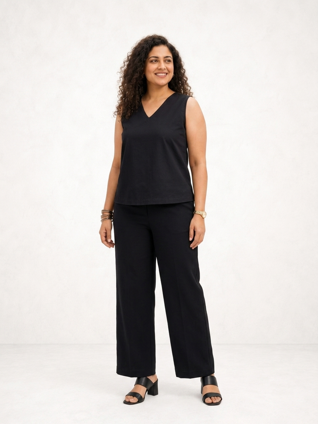 Black Elevated Ease Top